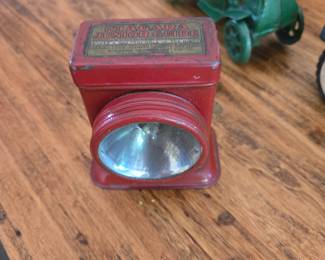 Niagra Falls Jr. Guide lantern