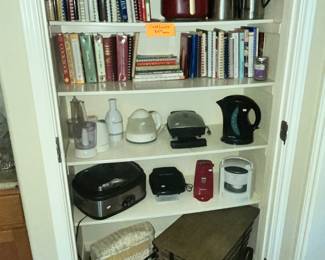 MORE COOKBOOKS & SMALL APPLIANCES