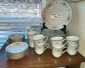 SET OF "DIANE" CHINA