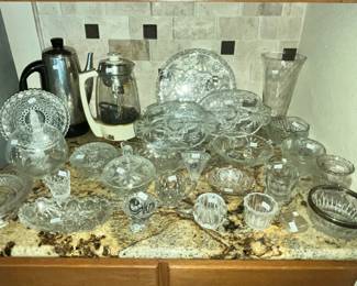 LARGE ASSORTMENT OF GORGEOUS GLASSWARE