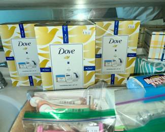 NEW DOVE GIFT SETS