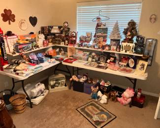 TOYS & CHRISTMAS