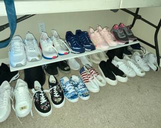 LOTS OF GREAT SHOES
