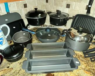 BAKEWARE & COOKWARE