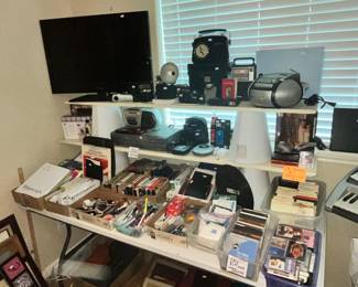 CAMERAS, ELECTRONICS & HOME OFFICE