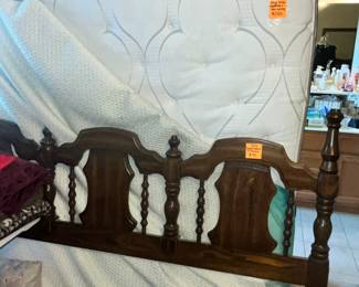 KING SIZE OAK HEADBOARD, KING MATTRESS SET