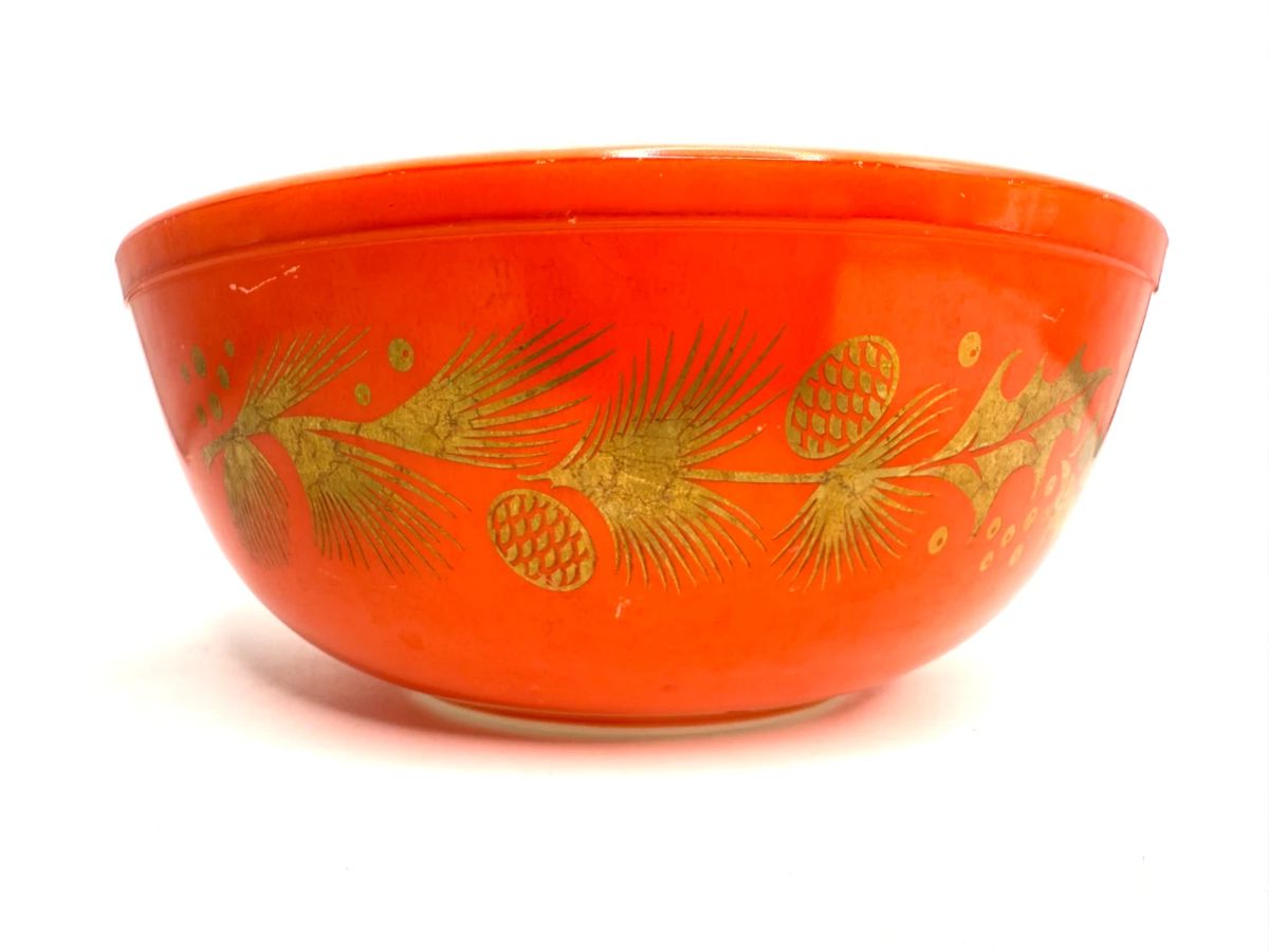 1960's PYREX Golden Leaf Holly Pine Cone 4 Quart Large Mixing Bowl