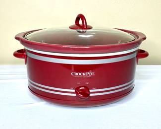 Red Crockpot Slow Cooker 