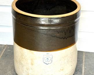 
Vintage 6 Gallon Stoneware Crock 