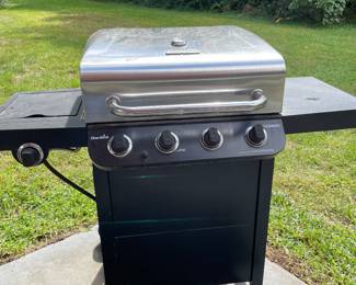 Gas grill