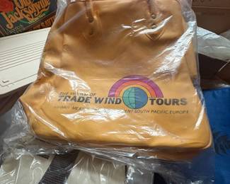. . . vintage Trade Wind Tours travel bag