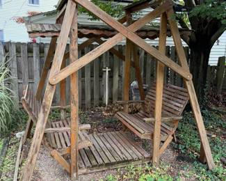 Yard swing