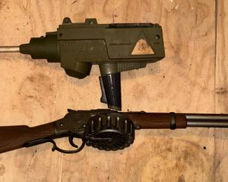 You Monkey Gun and rifle 