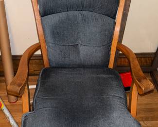 Platform rocker with footrest 