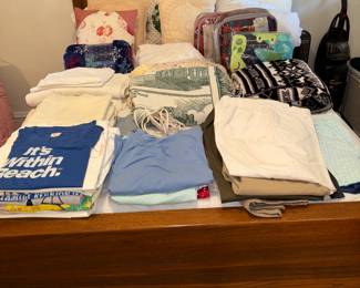 Bedding / linens 