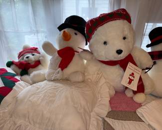 Higbee’s Twigbee bear