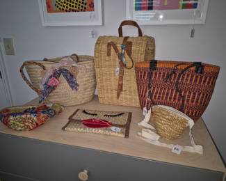 Straw baskets 