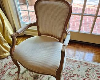 Arm chair