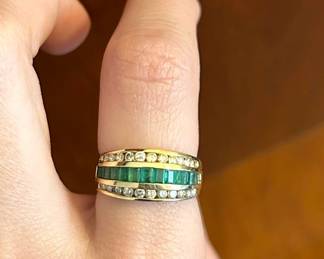 14k Emerald Diamond Ring