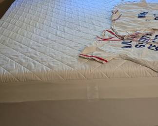 Queen Bed