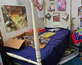 4 Poster Twin Bed with Canapoy