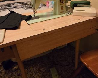 Singer Sewing Machine with Cabinet