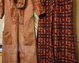 Look at these COOL Pants - Size 4-6 - Vintage Dress