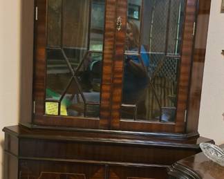 Beautiful Antique Mahogany Corner Cabinet