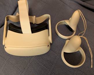 Oculus - Meta Quest 2 - tested and fully functional, reset for new user