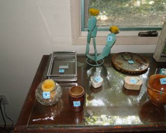 Decorative items in round, medium, small and of the cactus type too
