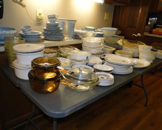 Wedgewood, Pyrex and Corelle, all getting along nicely