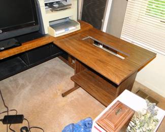 Standard desk