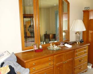 Large dresser with tri-fold mirror