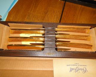 Carvel Hall steak knives, with the original box, and packing material