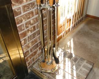 Shiny fireplace holder set