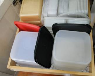 Guests for the Holiday's?  These take-away containers are perfect to Feed them and Street them