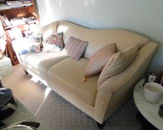 Very comfortable Davenport, that does not require a lot of space, so perfect for a smaller room
