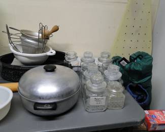 Glass storage containers