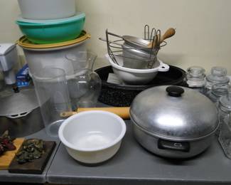 More cooking and storage containers