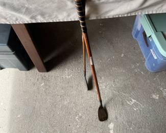 Vintage golf clubs 