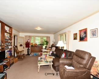 033Living Room