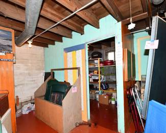 472Storage Room