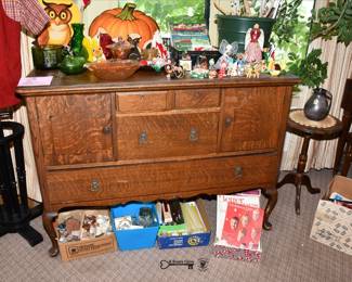068Living Room