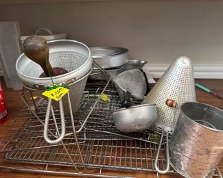 Canning Metal do hickies