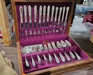 FLATWARE / SILVERWARE