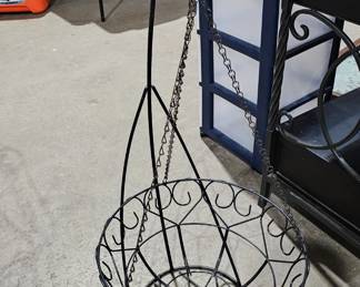 WROUGHT IRON HANGING PLANTER