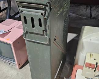 METAL AMMO BOX