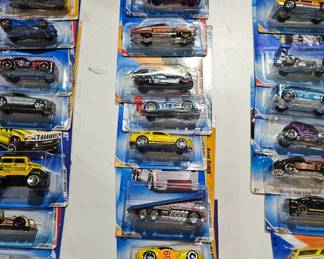HOT WHEELS