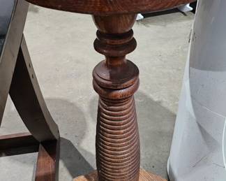 PLANT STAND WOODEN