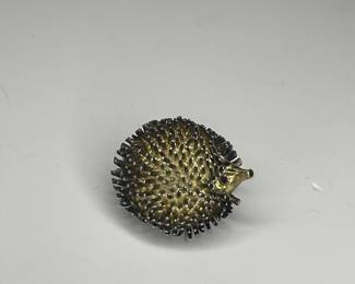 Sterling & 14k gold hedgehog brooch vtg